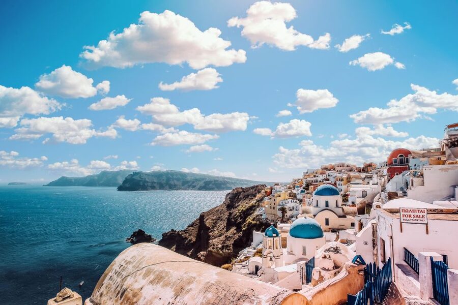 Santorini: Highlights prive tour & wine tasting-local guide - Art Space Winery, the best finish to the route