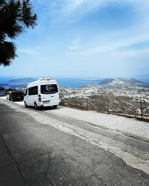 Santorini highlights tour - A five-hour route across Santorini