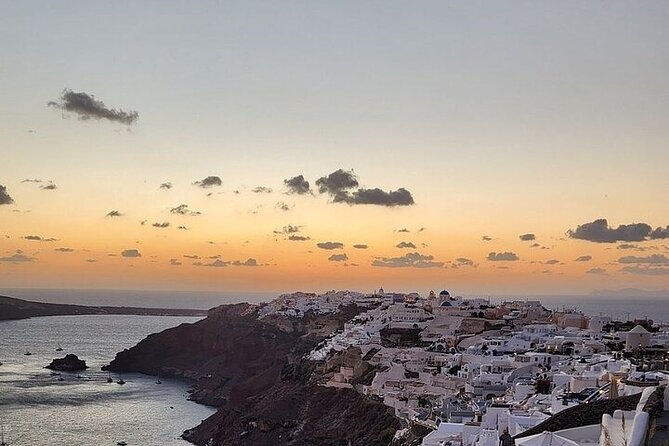 Santorini Highlights Tour 5 Hour - Oia in 45 minutes: architecture, domes, and sunset country