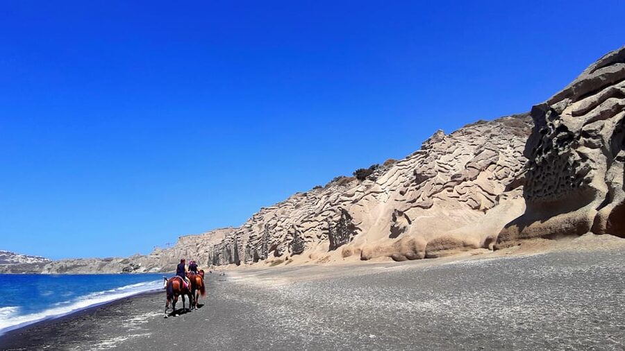 Santorini: Horseback Riding Tour on the Beach - Should you book it?