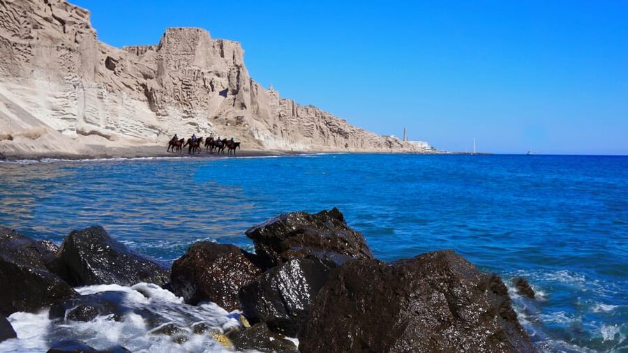 Santorini: Horseback Riding Tour on the Beach - What the 1.5 hours really feels like