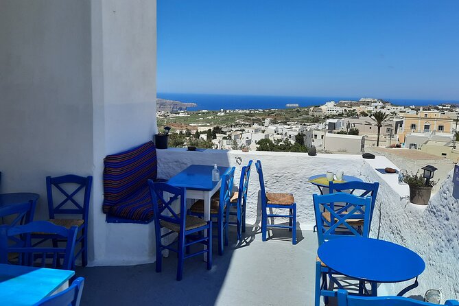 Santorini like a local: Discover local flavors by exploring the island! - A five-hour introduction to Santorini through food