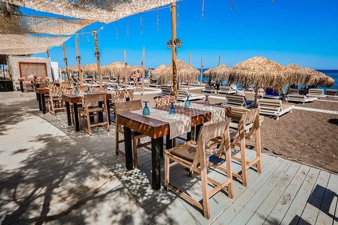 Santorini like a local: Discover local flavors by exploring the island! - Why the private vehicle matters on Santorini