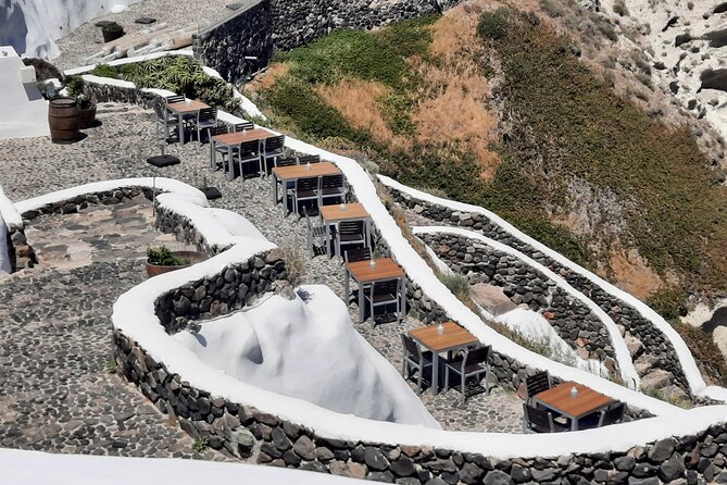 Santorini like a local: Discover local flavors by exploring the island! - Timing, cruise ships, and cancellation details