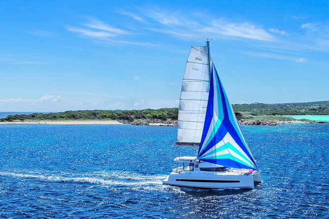 Santorini Luxury Catamaran Private Cruise - Food, drinks, and the pace of the cruise