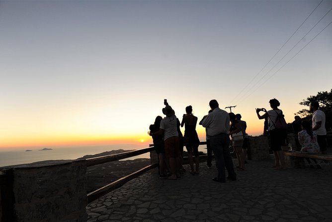 Santorini Luxury Custom Private Tour with Local guide - Sunset, summer heat, and the pace of the day