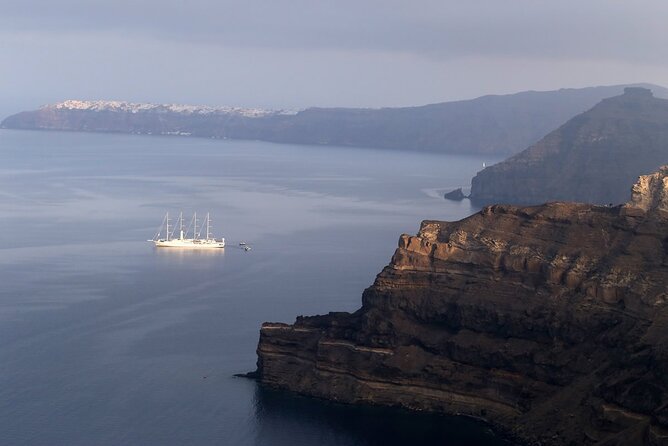 Santorini Luxury private tour for small groups - Oia, the island’s essential first look