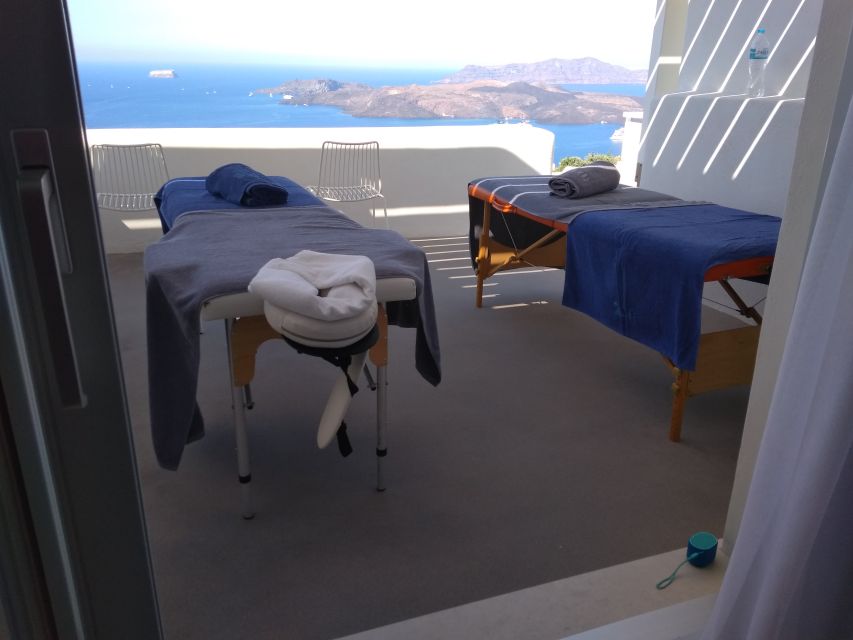 Santorini: Mobile Couples Massage at Your Private Villa - What happens during the 1 to 1.5-hour appointment