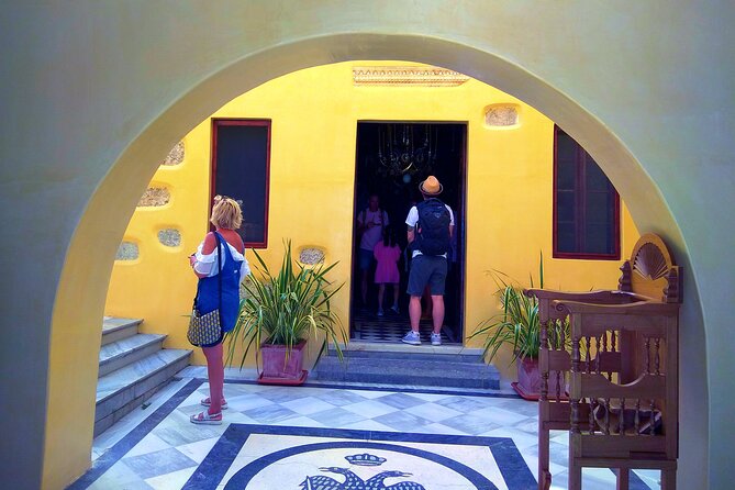 Santorini Must-See Highlights: Private Shore Tour - Wine tasting and the sunset choice