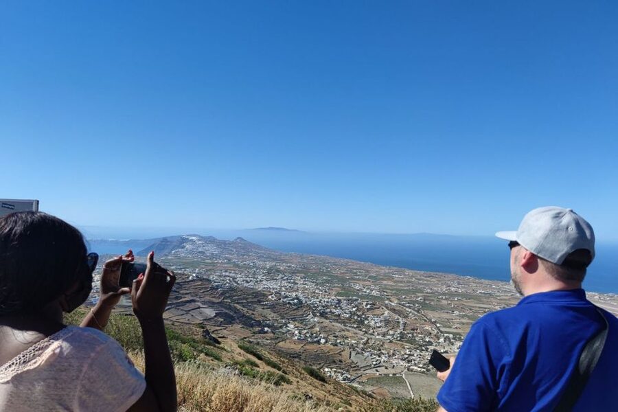 Santorini: Must-See Highlights Private Sightseeing Tour - Winery and bakery stops add local flavor