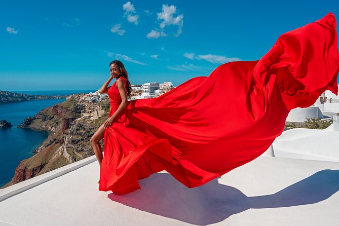 Santorini Oia: Private Flying Dress Photoshoot - Why Oia works so well for this style of picture