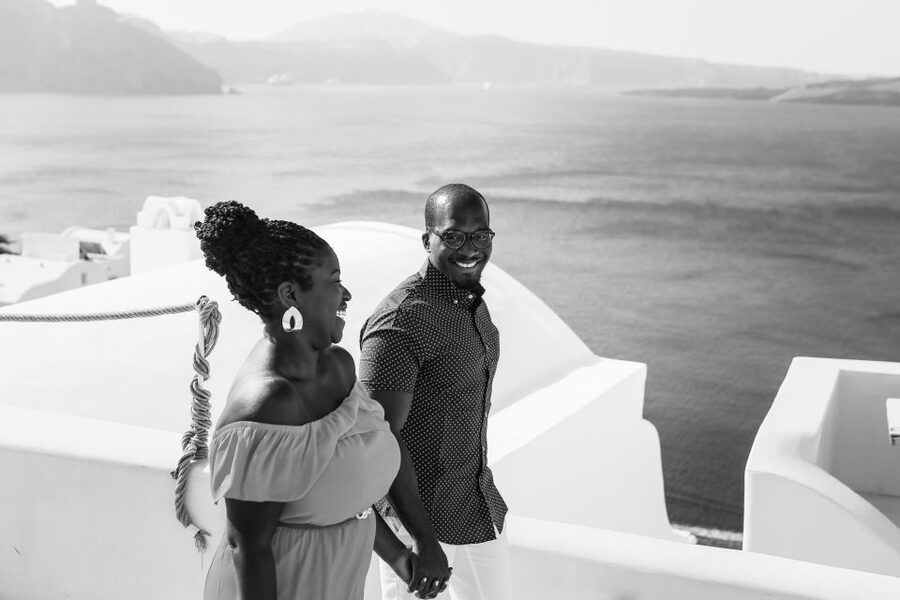 Santorini: Photo Shoot with a Private Vacation Photographer - Price, timing, and practical limits