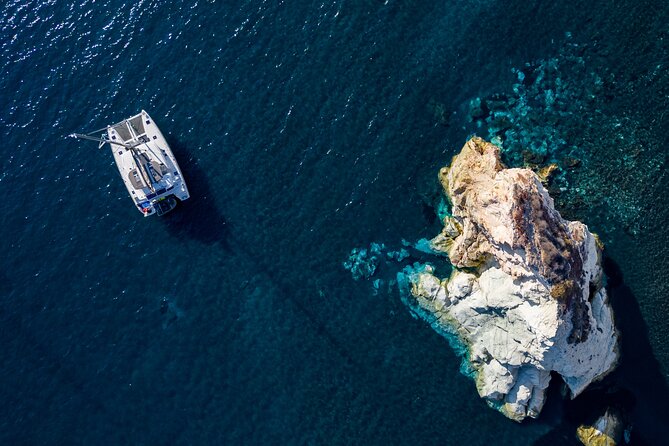 Santorini Platinum Catamaran Cruise with Meal, BBQ and Open Bar - Red Beach: fifteen minutes of volcanic color