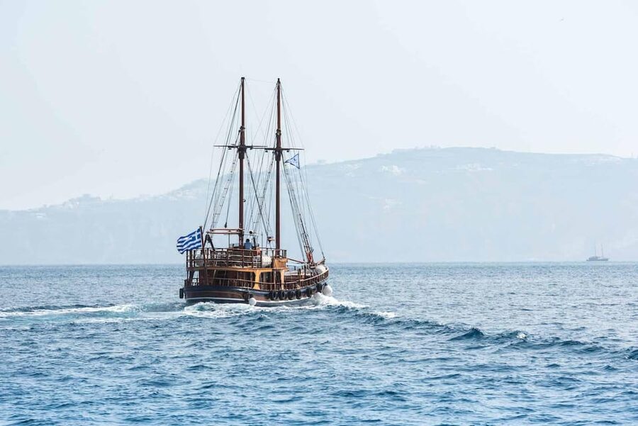 Santorini Port: 3 Hour Cruise to Volcano and Hot Springs - What the volcano adds to a Santorini day