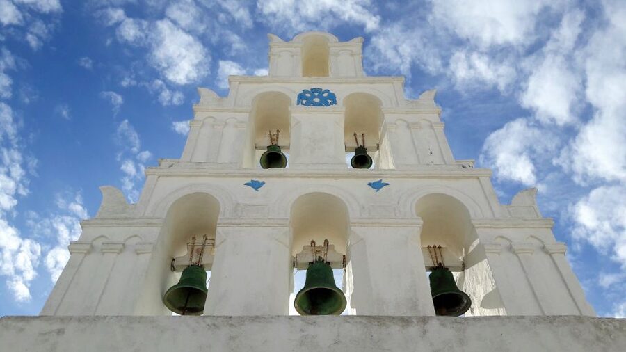 Santorini: Private 4-Hour Cultural Villages Sightseeing Tour - Pyrgos: Santorini’s hilltop old town
