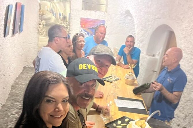 Santorini Private 5-Hour Tour with Local Guide & Sunset in Oia - A full Santorini day, from blue domes to black sand