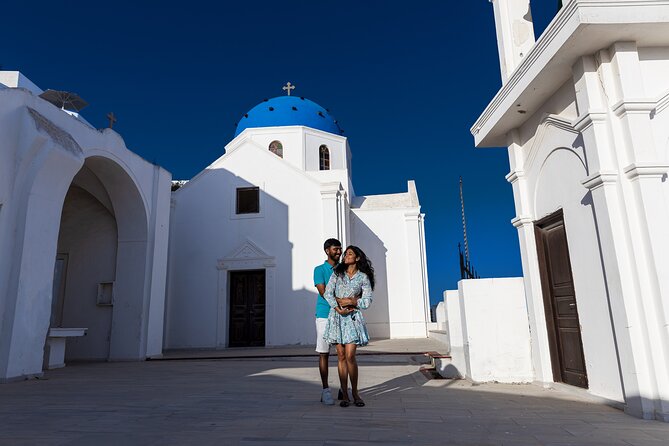 Santorini Private Casual Photoshoot in Oia and Imerovigli - Choosing between Oia and Imerovigli