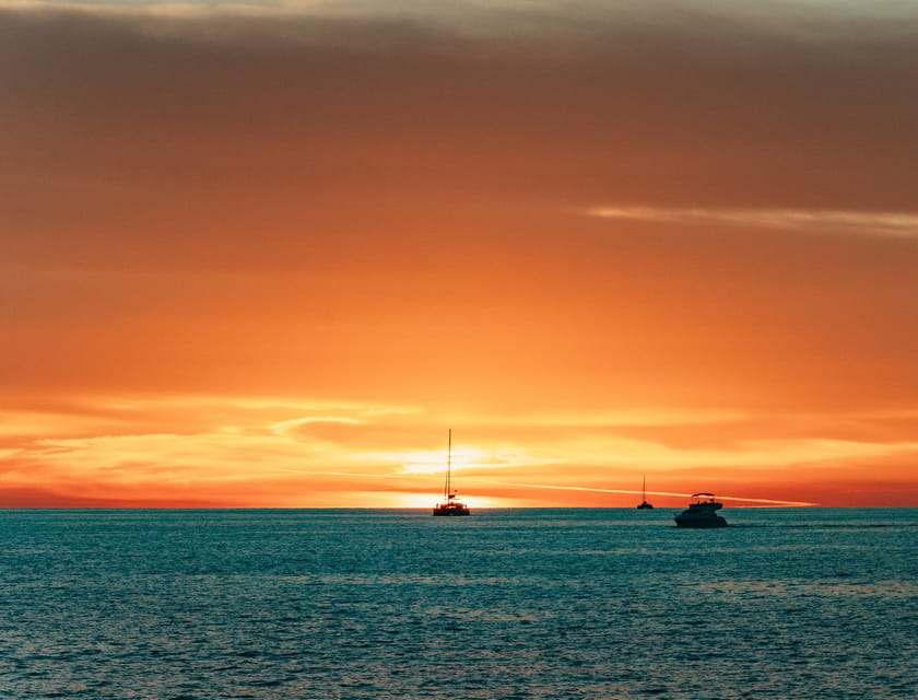Santorini: Private Catamaran Tour with BBQ Meal and Drinks - What the private price really buys you