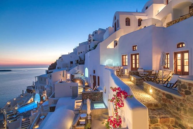 Santorini Private Custom Tour 6 - Hours - Oia’s one-hour introduction to Santorini