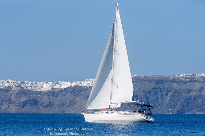 Santorini Private Daytime Sailing Cruise with Meal, Drinks &Transfer included - What the private format is worth