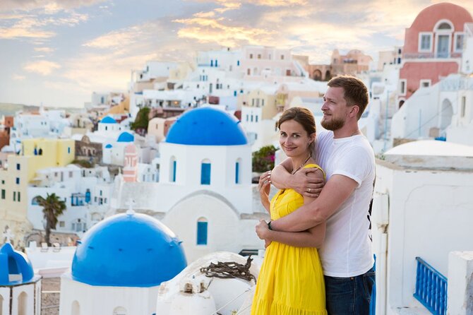 Santorini Private Driver: Explore Santorini - Port & Hotel Pickup - Oia gives you the classic Santorini view