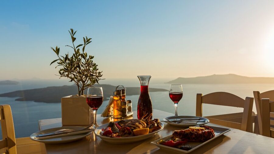 Santorini : Private Fine Wine Tasting - The private vehicle makes the day easier