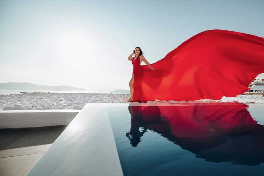 Santorini: Private Flying Dress Photoshoot Experience - Practical preparation for a smoother session