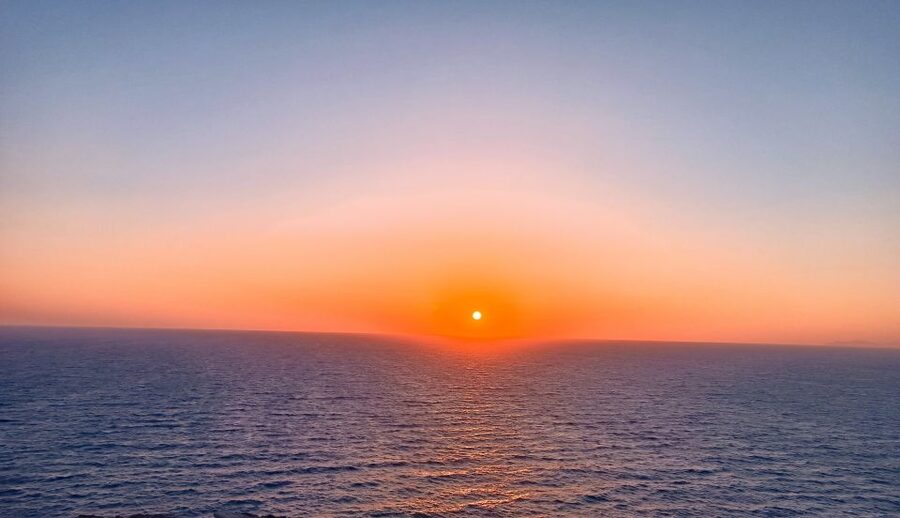 Santorini: Private Guided Tour with Sunset View - Fira and the Three Bells viewpoint