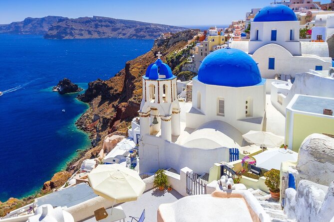 Santorini Private Highlights Tour & Wine Tasting with local guide - Perissa: a longer black-sand shoreline
