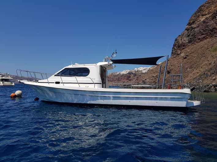 Santorini: Private Motorboat Cruise and Volcano Hike - Key points at a glance