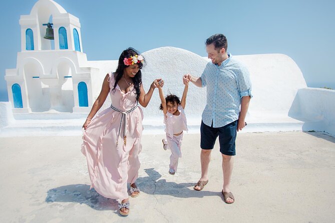 Santorini Private One Hour Photoshoot - How the photographer directs the session