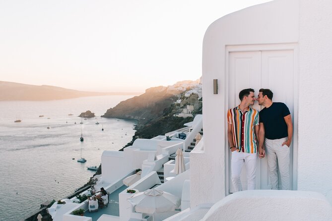 Santorini - Private Photoshoot with a Top Local Photographer - One hour is enough, but only for a focused session