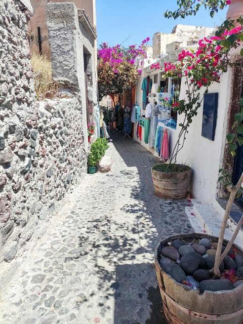 Santorini: Private Sightseeing Tour with Local Guide - The old lighthouse and the island’s southern edge