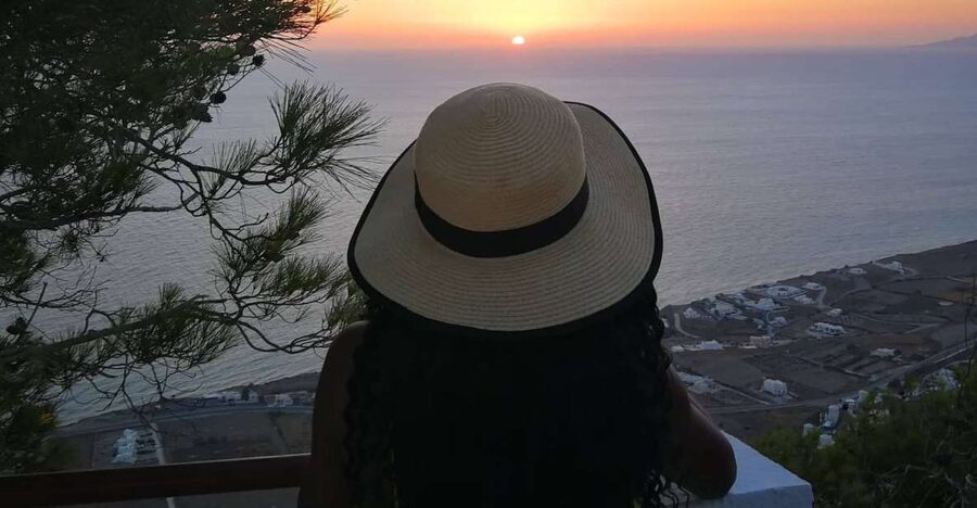 Santorini: Private Sunrise Tour with Breakfast and Oia Visit - Imerovigli sunrise: the calmest part of the morning