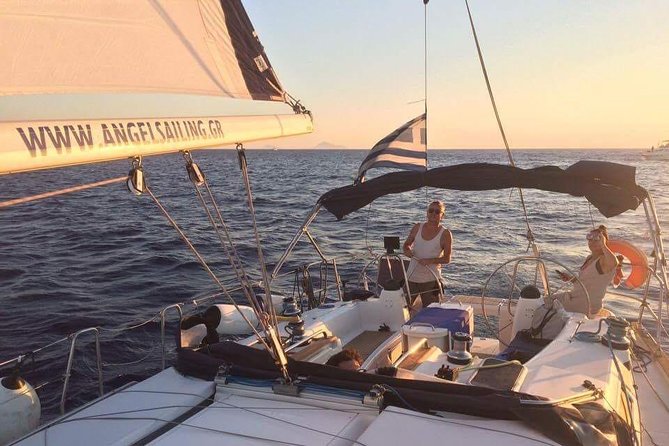 Santorini Private Sunset Sailing Tour with Dinner, Drinks &Transfer included - What the crew adds to the experience