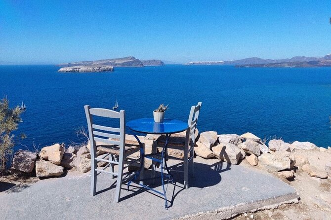 Santorini Private Tour Highlights 6h for Groups and Families - Red Beach closes the route with volcanic color