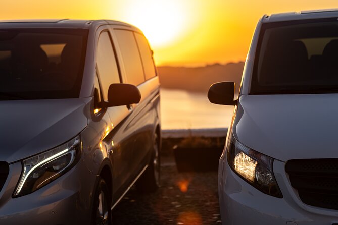 Santorini: Private Transfers To / From the Airport (JTR) - Key points to know before booking