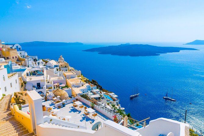 Santorini Private Transportation Services - The value for groups of five to nine