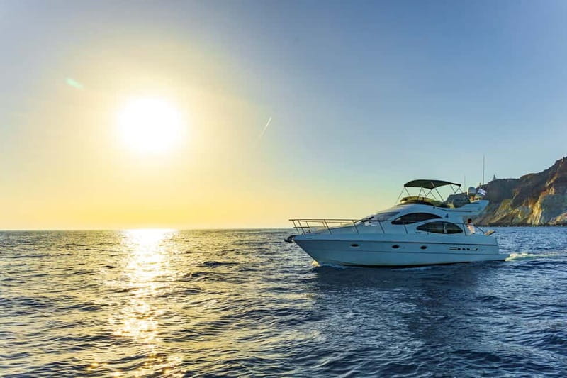Santorini: Private Yacht Experience of Timeless Elegance - Practical details that can save you trouble