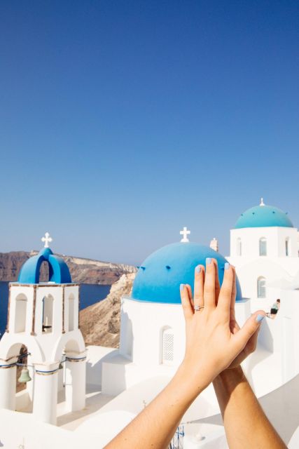 Santorini Proposal: A Luxury Photoshoot for Your Yes! Moment - Choosing the right Santorini setting