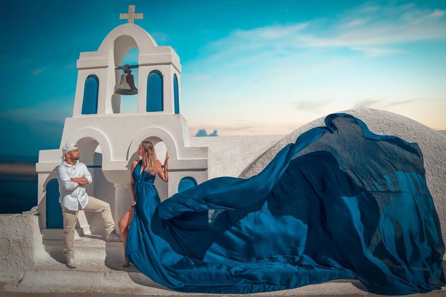 Santorini: Proposal Photoshoot l Private Entry to blue Dome - Why the Photographer’s Direction Matters