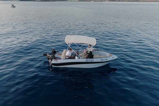 Santorini Rent a Boat - License free private cruise - Boat equipment and what you should bring