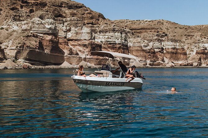 Santorini Rent a Boat Without License - Who will enjoy this boat rental most