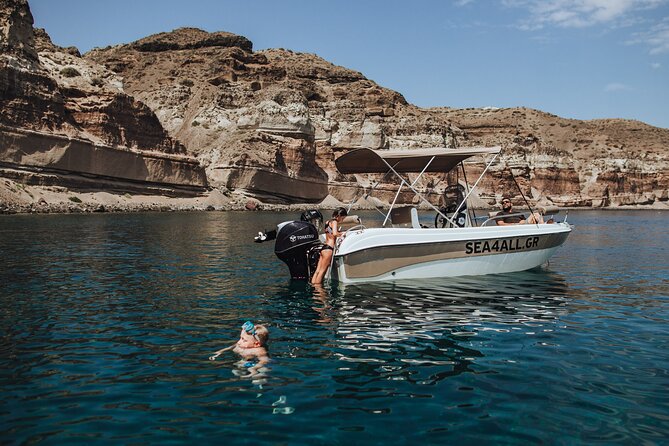 Santorini Rent a Boat Without License - Choosing between two and ten hours