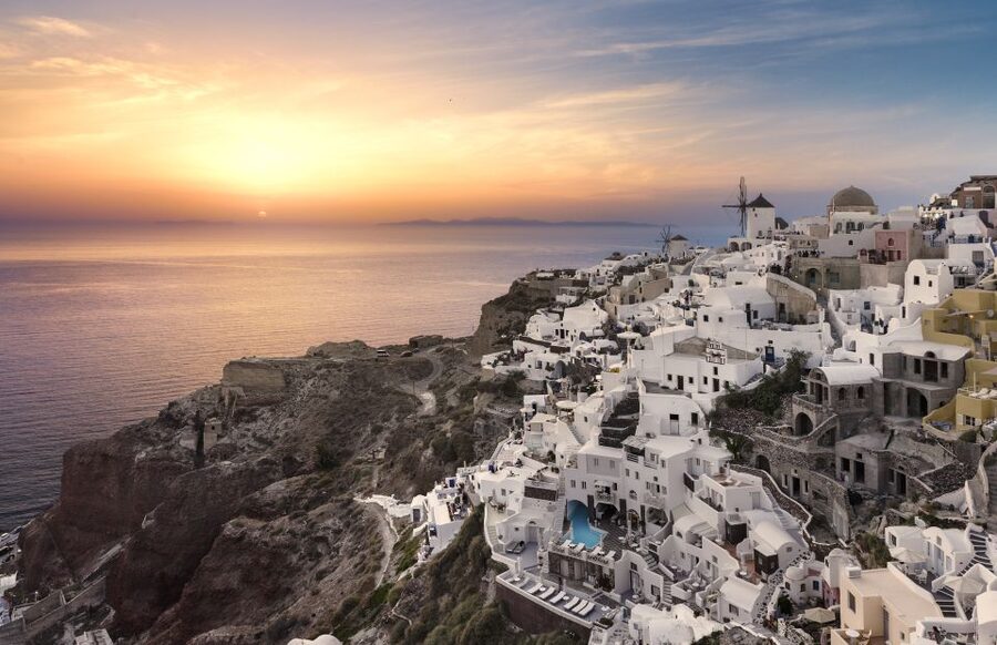 Santorini: Romantic Sunset Caldera Cruise with Dinner - Who will enjoy it most