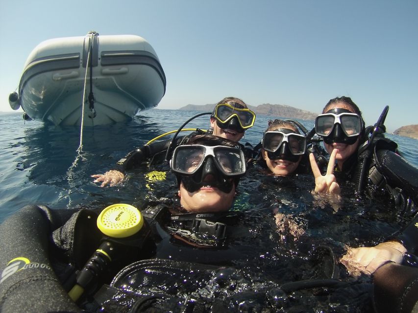 Santorini: Scuba Diving Experience for Beginners - The lesson comes before the underwater session