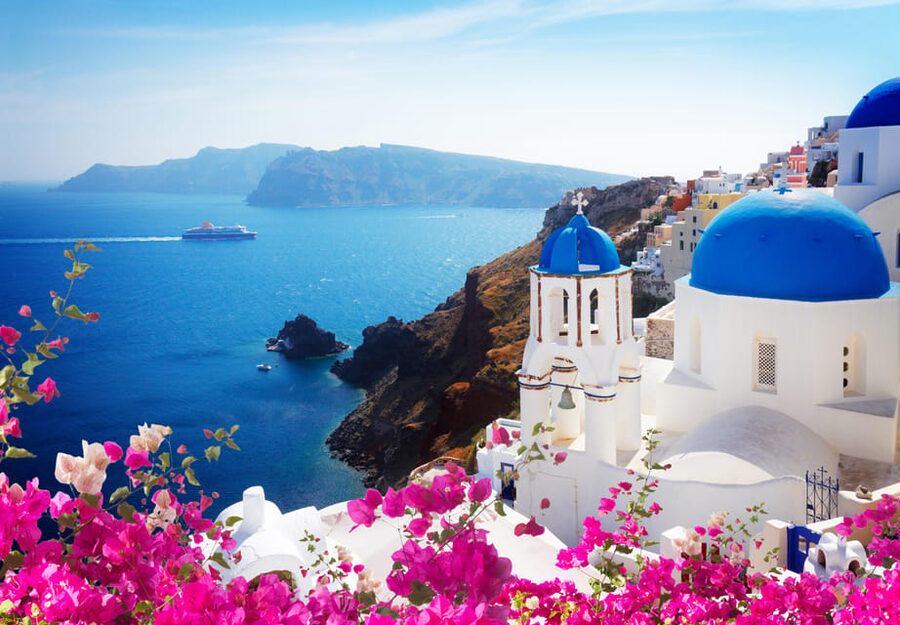 Santorini: Shore Trip to Bypass Cable Car with Boat Transfer - The minibus keeps a packed route manageable