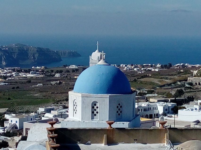 Santorini: Small-Group Highlights Tour of Venetian Castles - Firostefani delivers the familiar Santorini photo