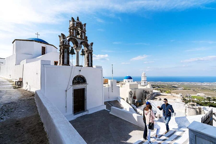 Santorini Small-Group Tour with Wine Tasting & Food Pairing - Transport, group size, and daily comfort