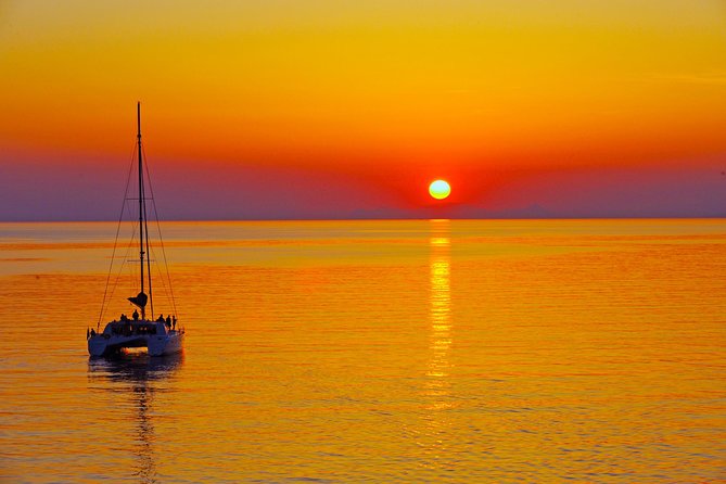 Santorini Sunset Luxury Sailing Catamaran Cruise with BBQ, drinks, transfer - White Beach: the longest stop and the barbecue
